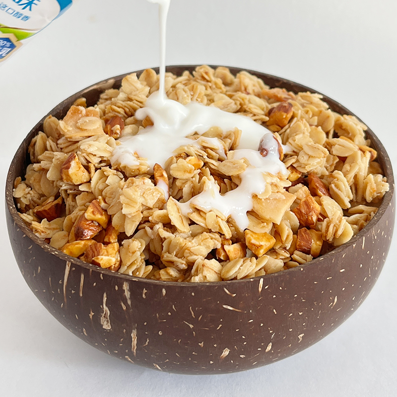 honey almond granola.jpg honey almond granola.jpg